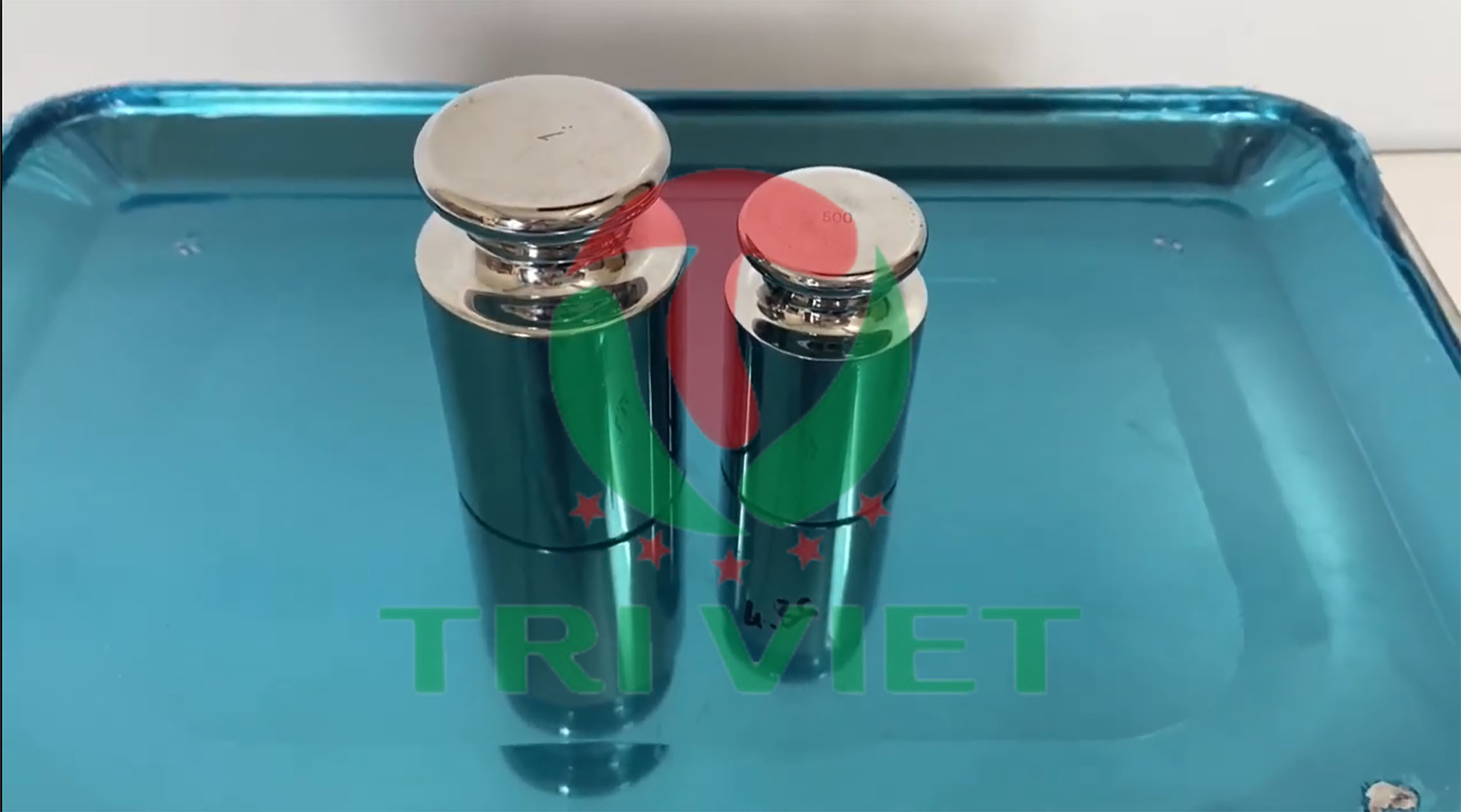 Quả cân chuẩn được chia thành 6 cấp độ là E1, E2, F1, F2 và M1, M2