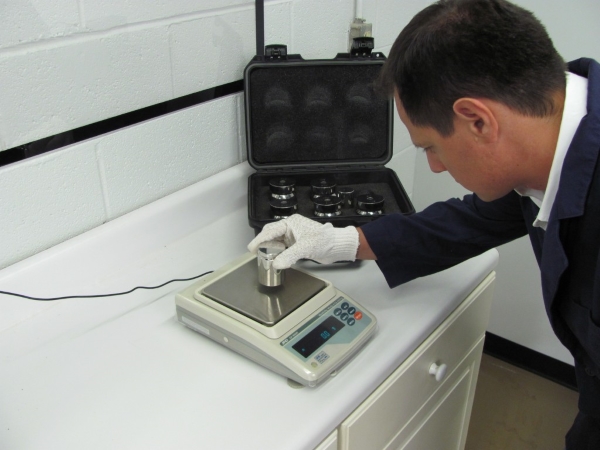 Sự cố và cách sửa cân điện tử