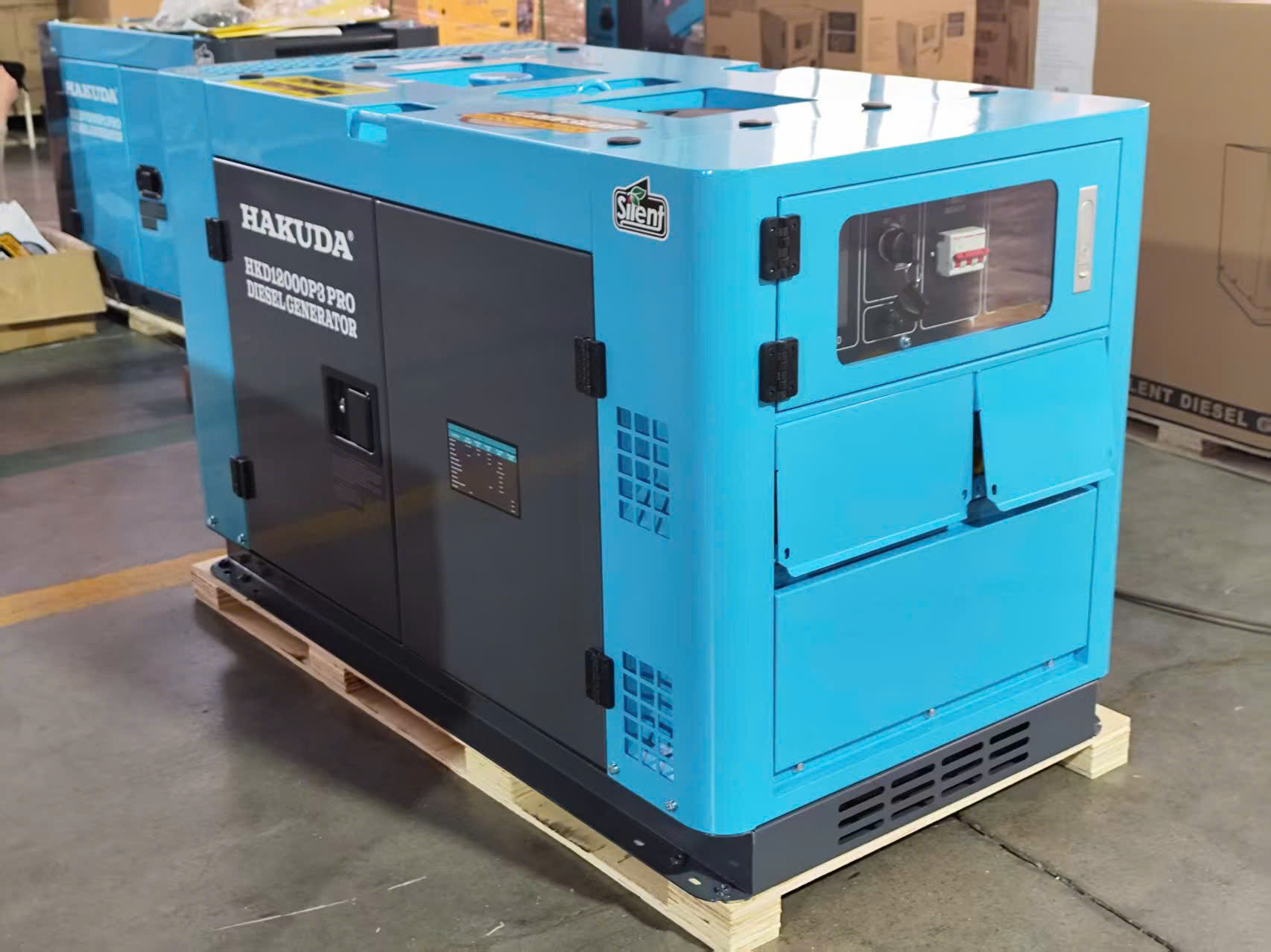 Máy Phát Điện Chạy Dầu HAKUDA 12KW HKD12000P3PRO 3 Pha Siêu Cách Âm