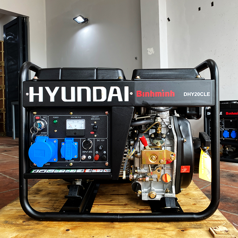 Máy Phát Điện Chạy Dầu Hyundai 1.9KVA DHY20CLE