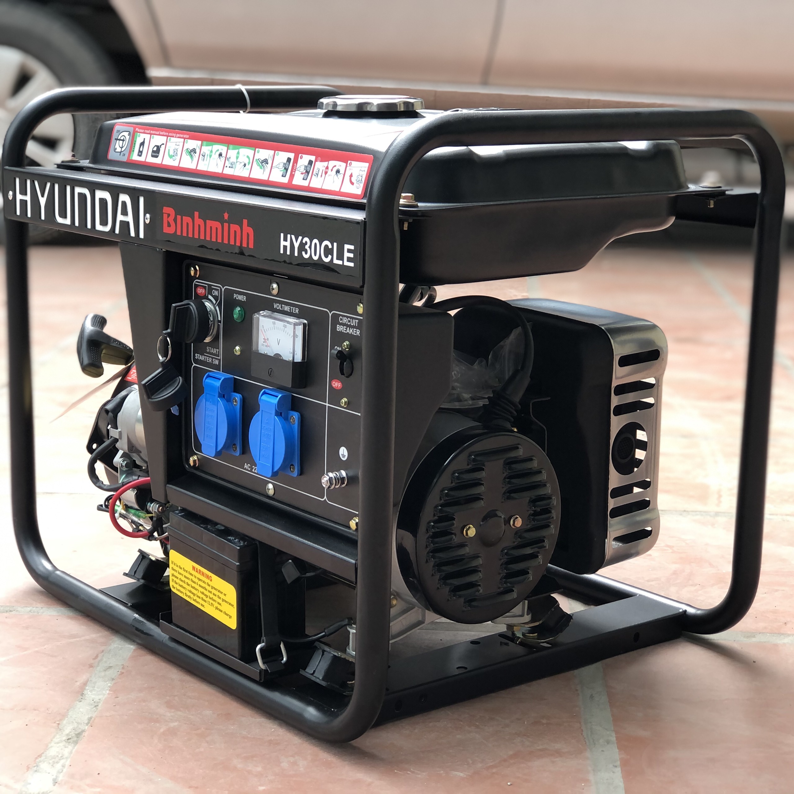 Máy Phát Điện Chạy Xăng Hyundai 2.5KVA HY30CLE