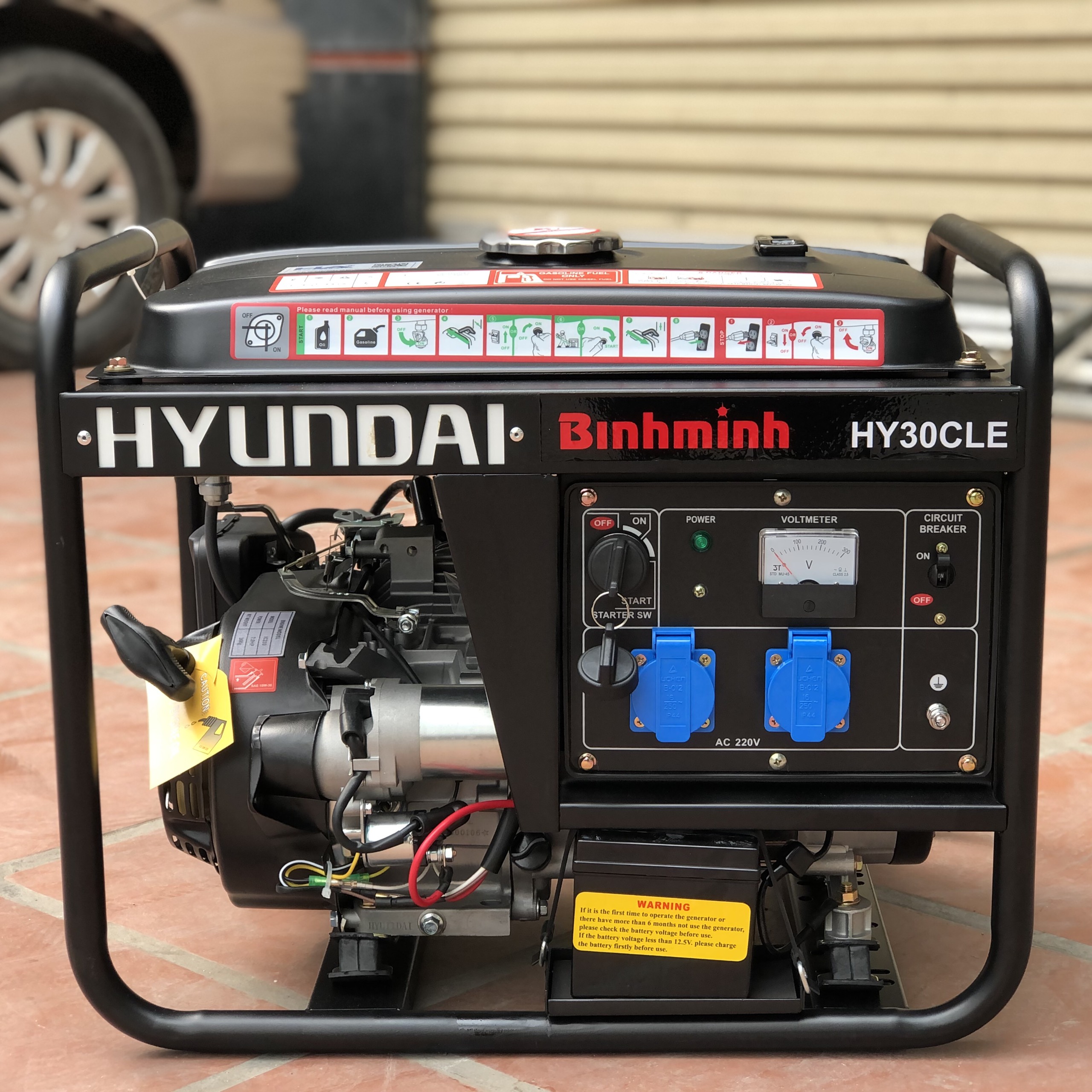 Máy Phát Điện Chạy Xăng Hyundai 2.5KVA HY30CLE