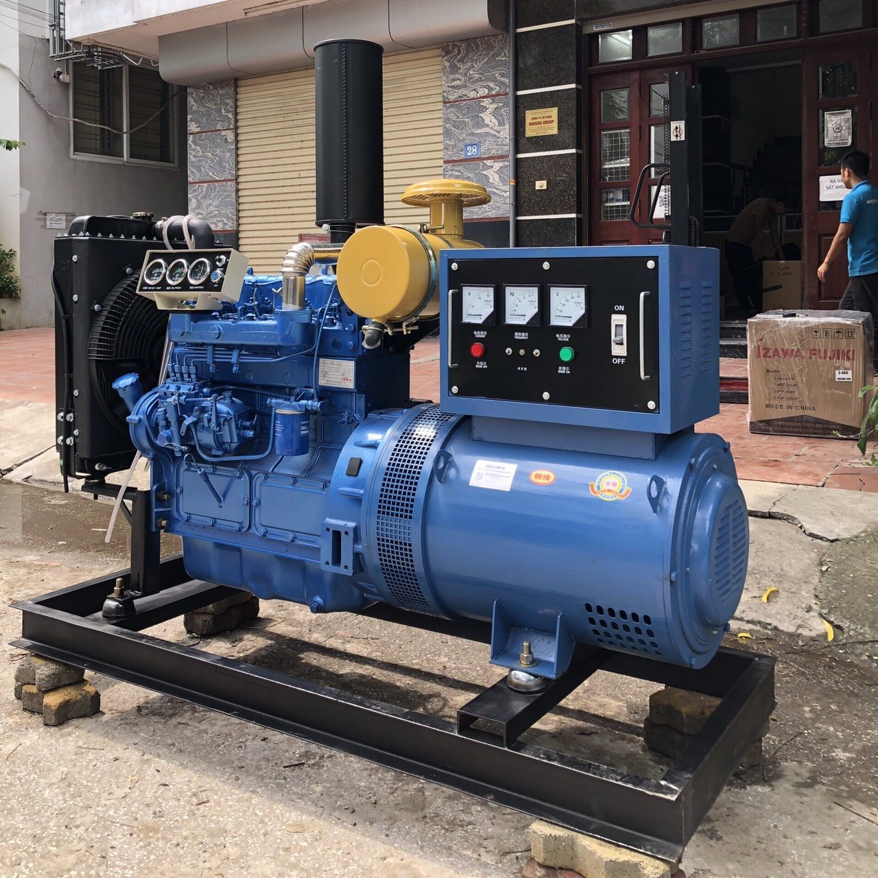 Máy Phát Điện Công Nghiệp 100Kw 3 Pha Chổi Than