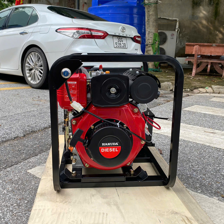 Máy Bơm Nước  4KW Hakuda Chạy Dầu Cao Áp HKD40DNE Có Đề