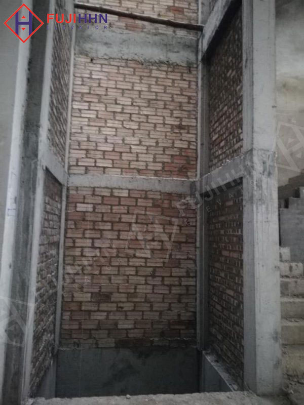 hố thang bê tông