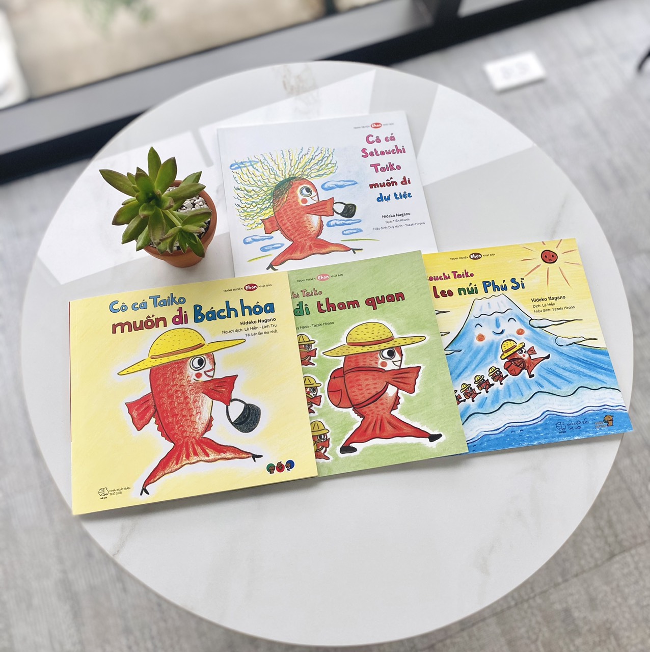 Sách truyện tranh cho trẻ em: Bộ Cô cá Taiko đi khắp nơi