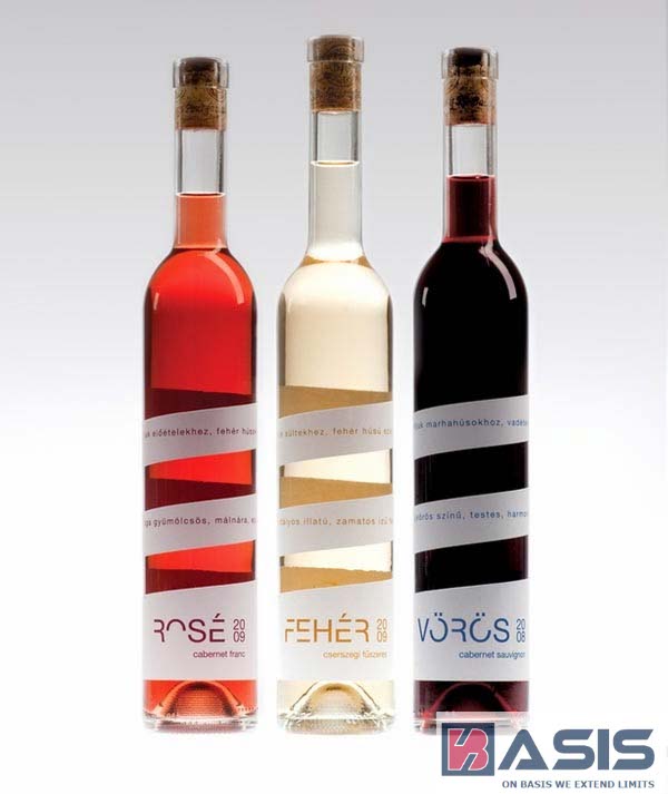 in tem nhãn rượu