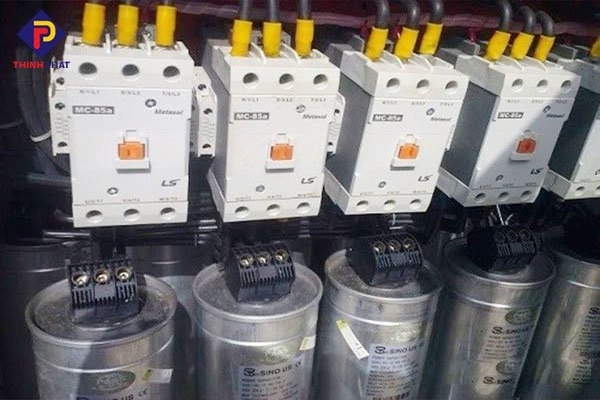 Tụ bù công suất phản kháng