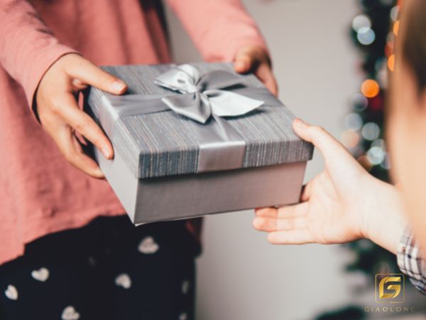 Quà tặng 8/3 cho bạn bè