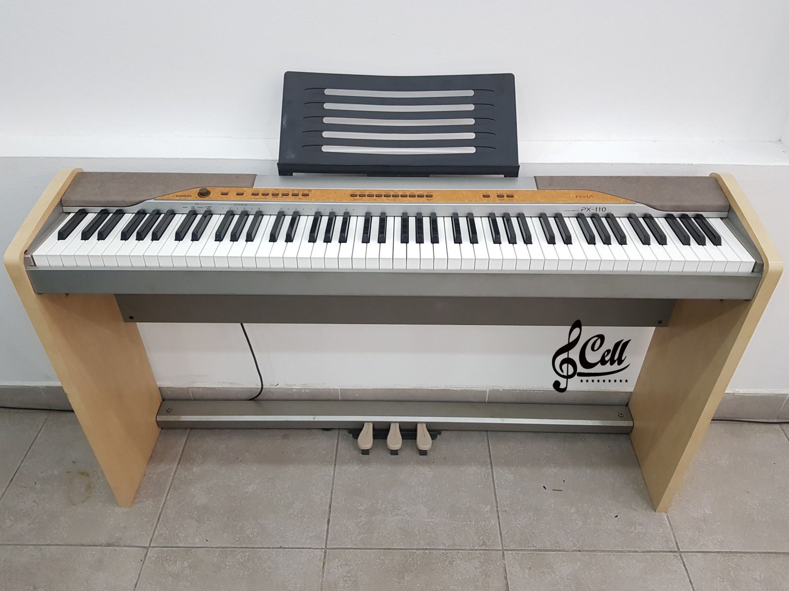 Piano Casio PX110