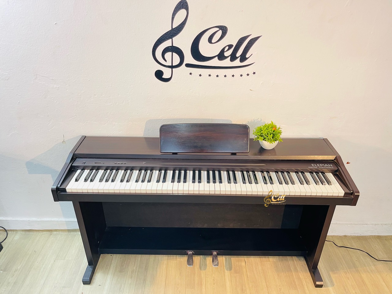 Columbia EP100T