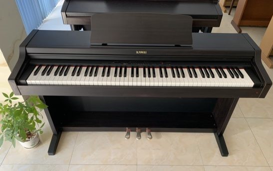 Piano Kawai PN270
