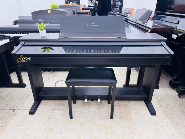 Piano điện Yamaha CLP 122