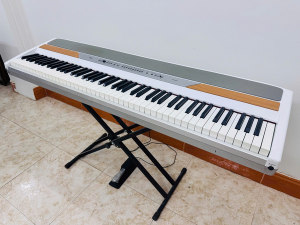 Piano điện Korg SP250