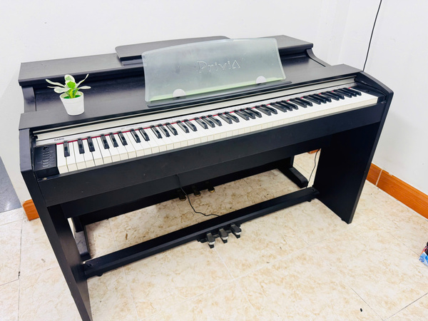 Piano Casio PX730