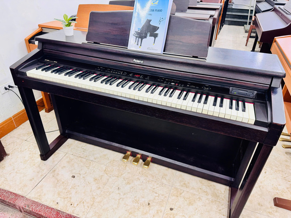 Piano điện Roland HP550G