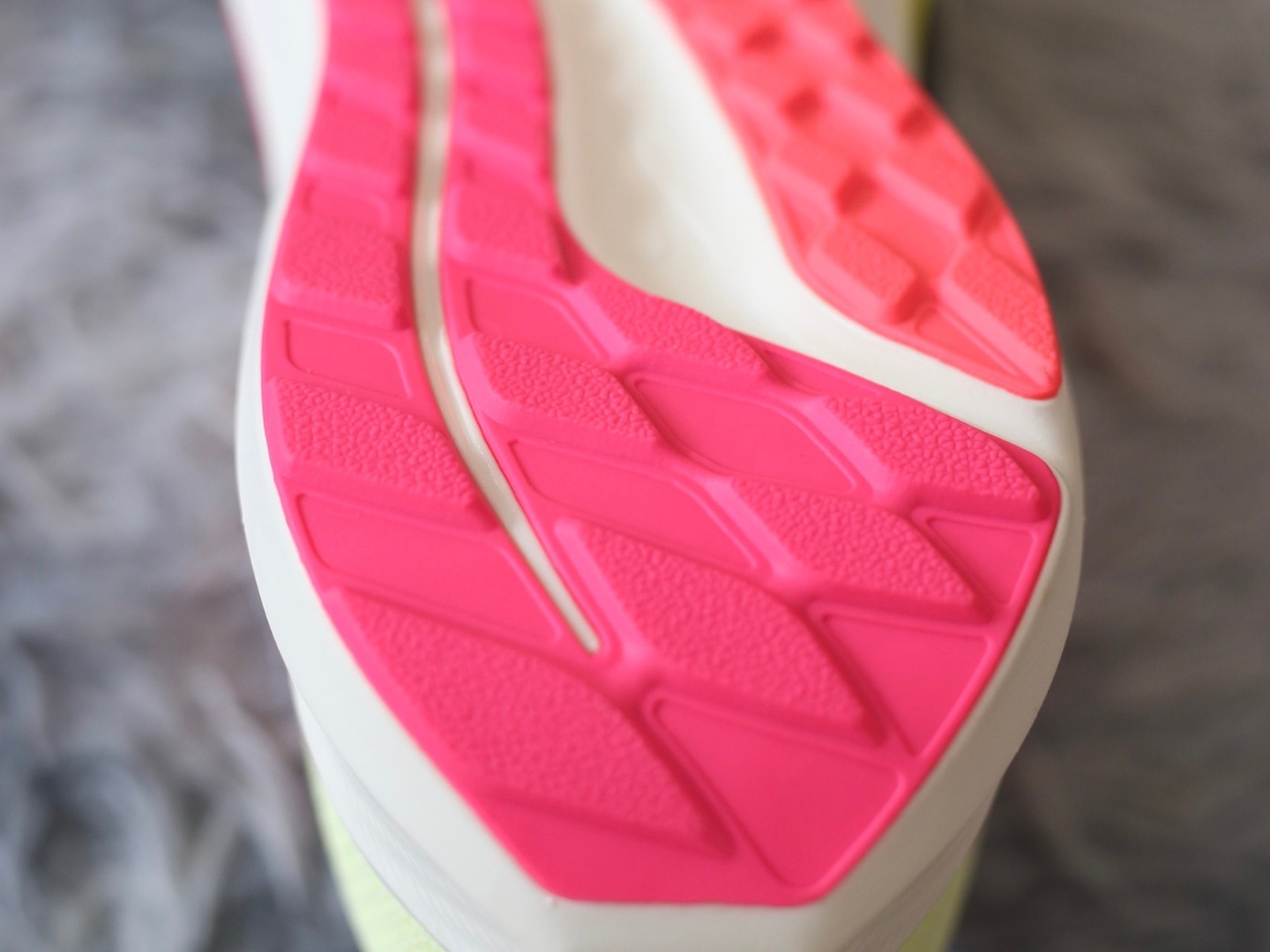 Mặt đế Pegasus 40