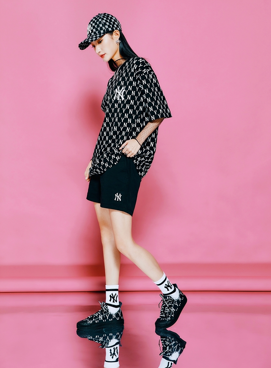 Giày MLB Playball Trở Lại Với Thiết Kế Monogram Sang Trọng