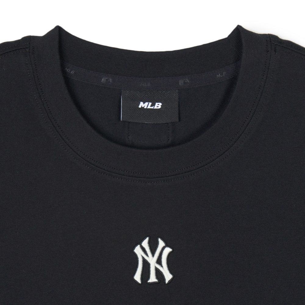 Áo Croptop MLB Korea Basic Small Logo New York Yankees Black