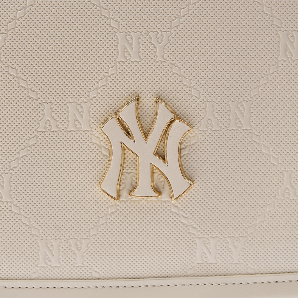 Balo MLB Korea [KIDS] Dia Mono Embossed School Bag New York Yankees Cream