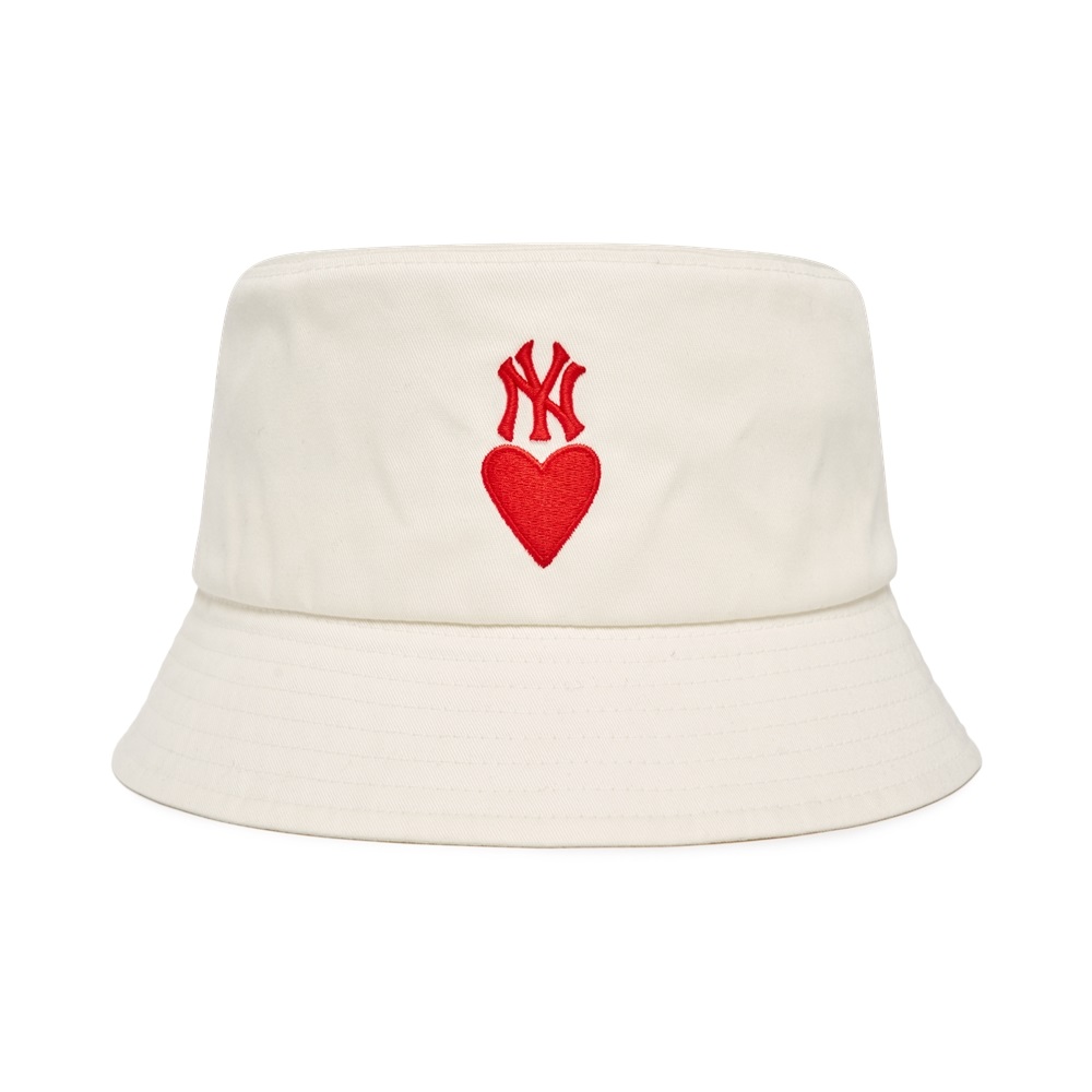 Nón MLB Heart Bucket Hat New York Yankees Ivory