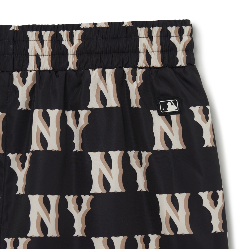 Quần Shorts MLB Classic Monogram Front Panel Pattern 5 Woven New York Yankees Black