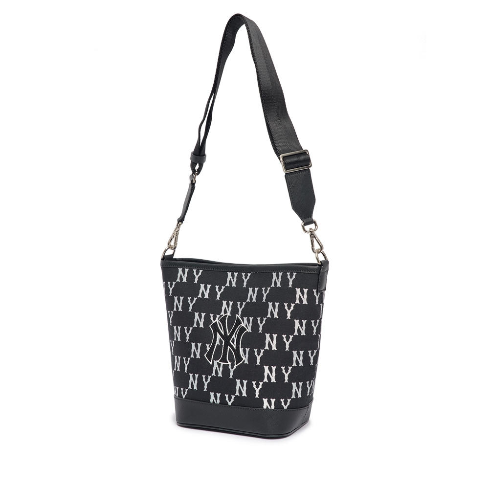 Túi MLB Big Classic Monogram Jacquard New Bucket Bag New York Yankees Black