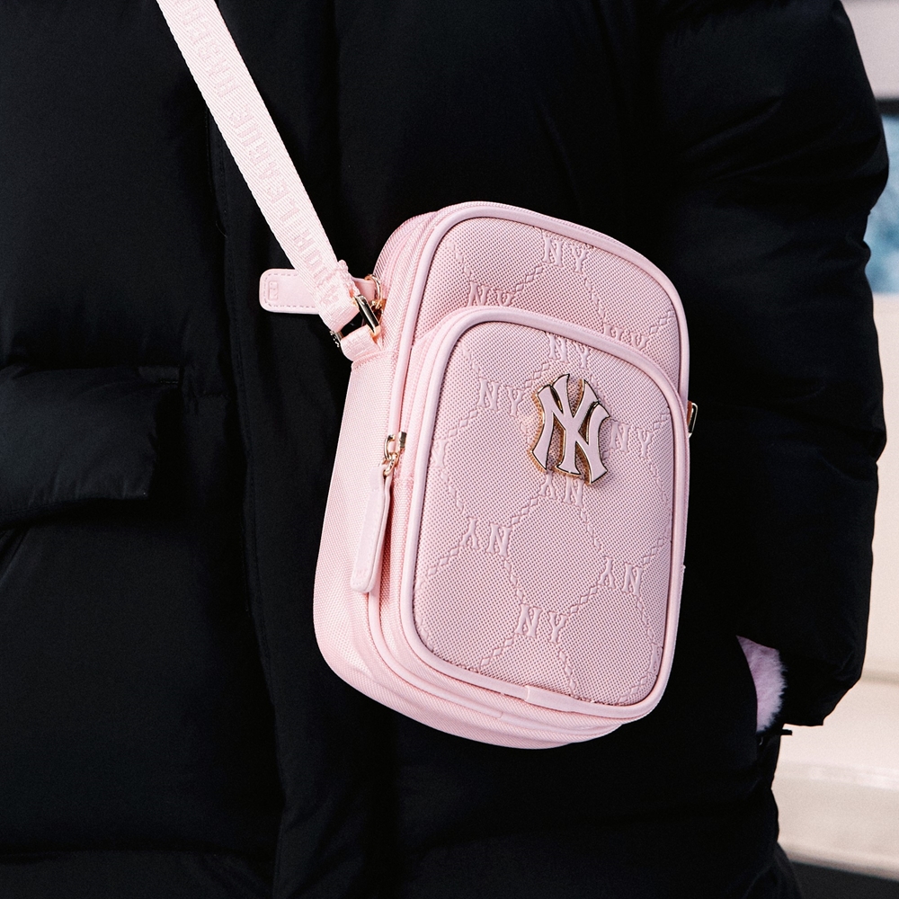 Túi MLB Korea Diamond Monogram PU Emboss Phone Pouch New York Yankees Pink