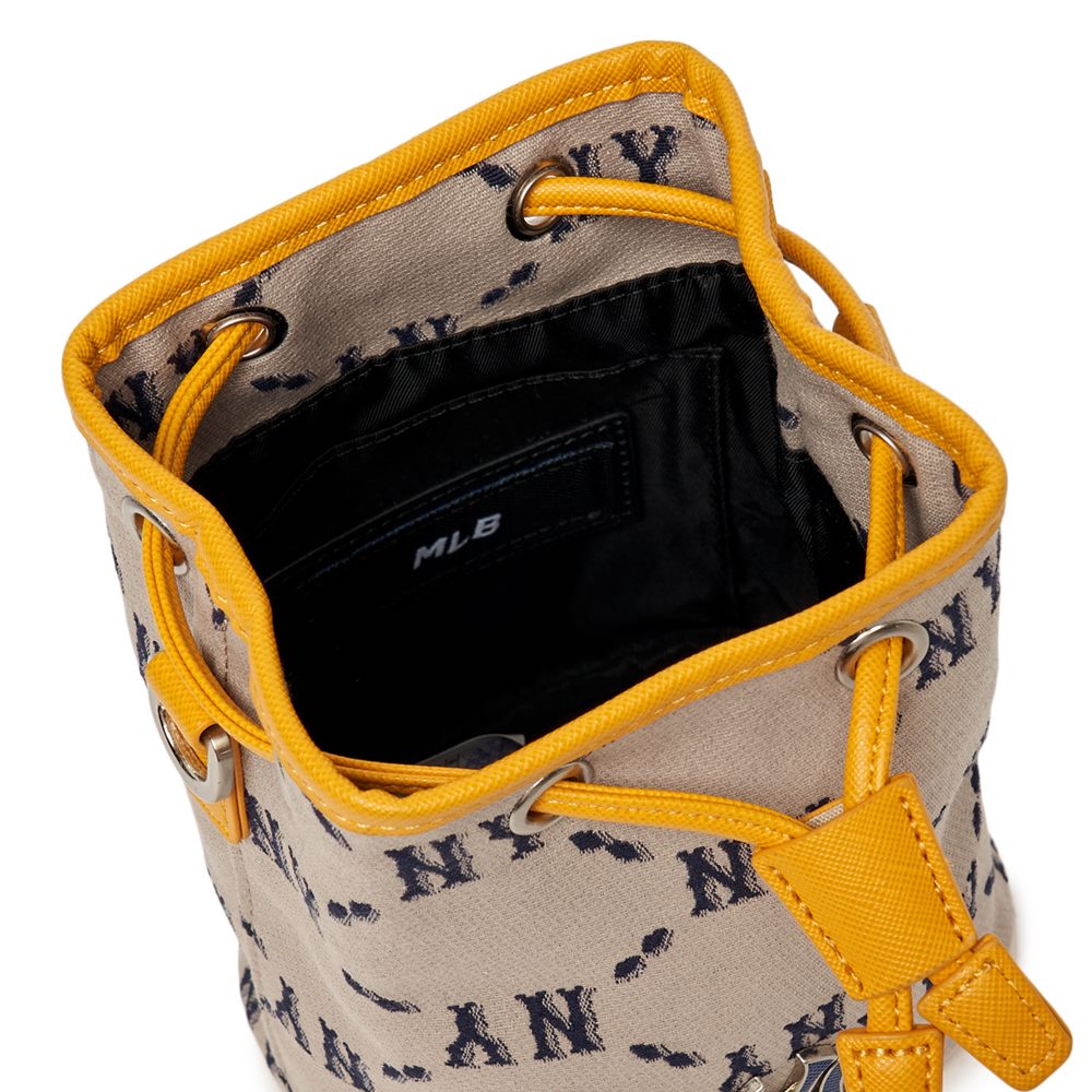 Túi MLB Dia Monogram Jacquard Mini Bucket Bag New York Yankees Beige