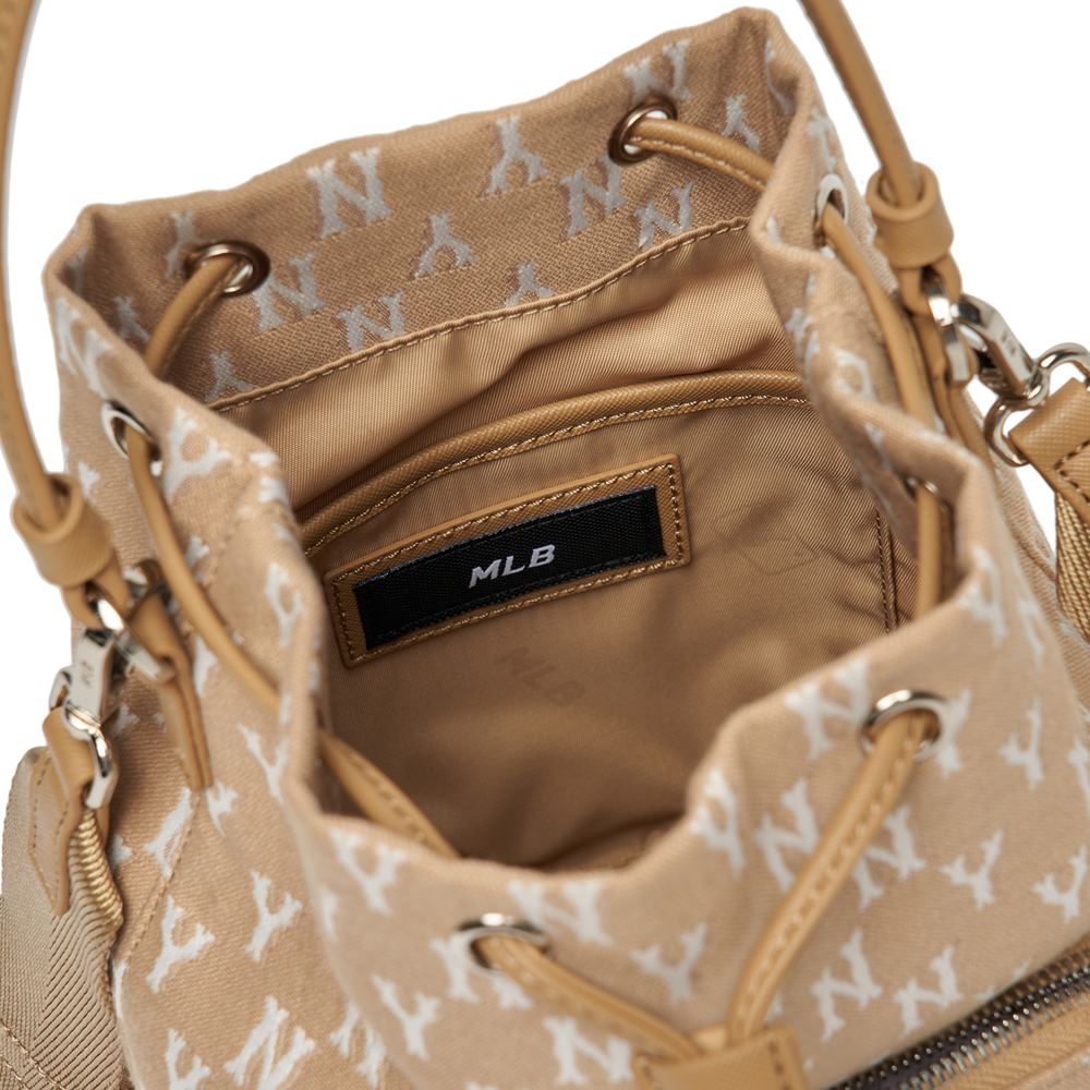 Túi MLB Monogram Bucket Bag New York Yankees D.Beige