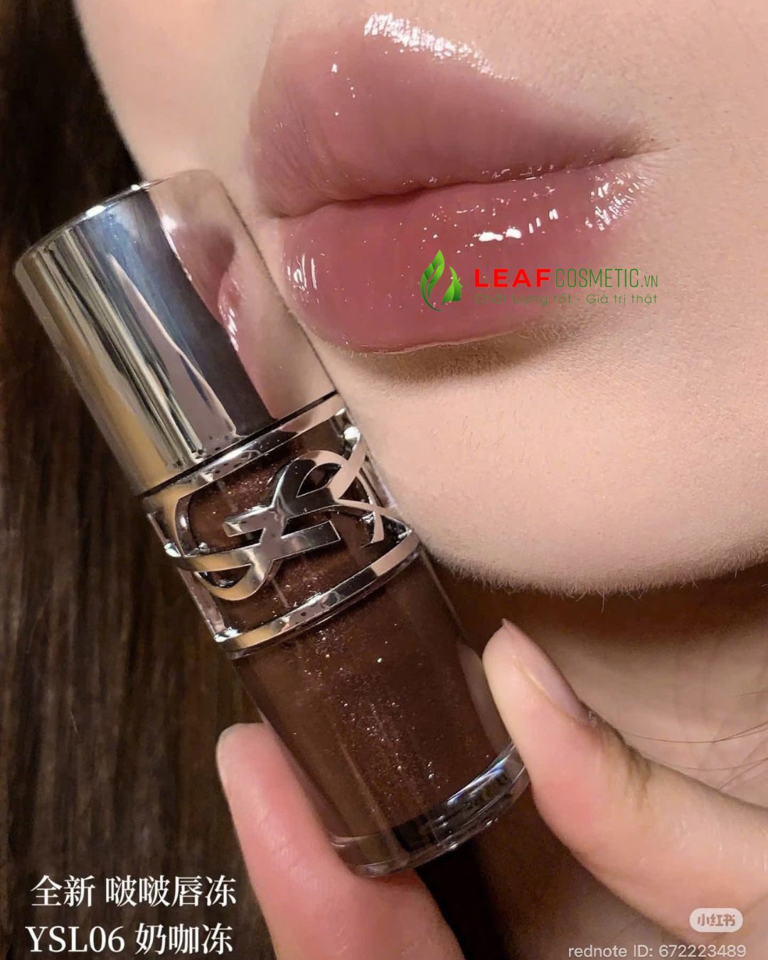Son YSL Oil Gloss 06 Espresso Stardust lên môi căng bóng tự nhiên