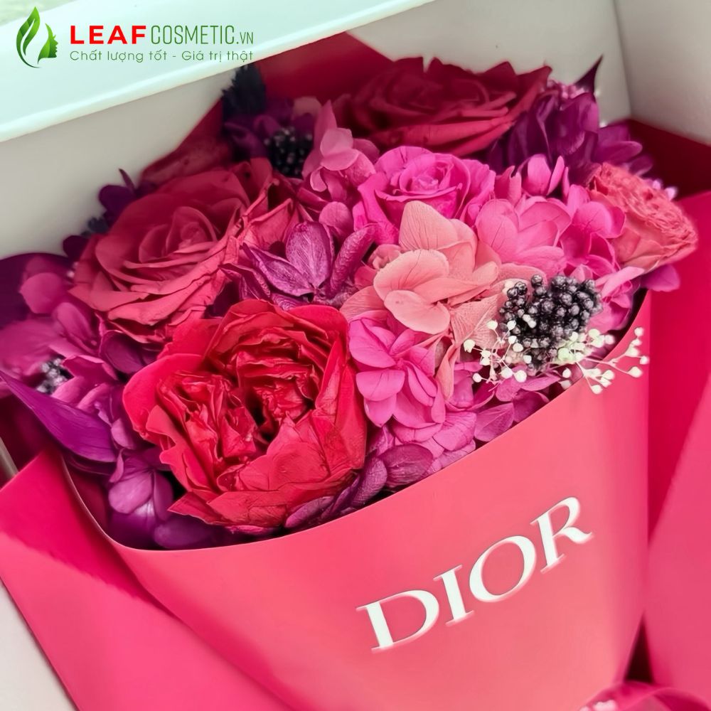 Hộp quà Dior hoa hồng vĩnh cửu cao cấp
