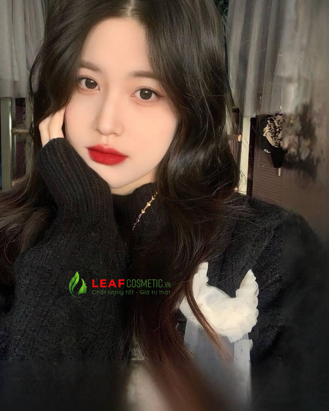 Son Gucci Rouge À Lèvres Mat 25 Goldie Red Mini với sắc đỏ ruby sang trọng