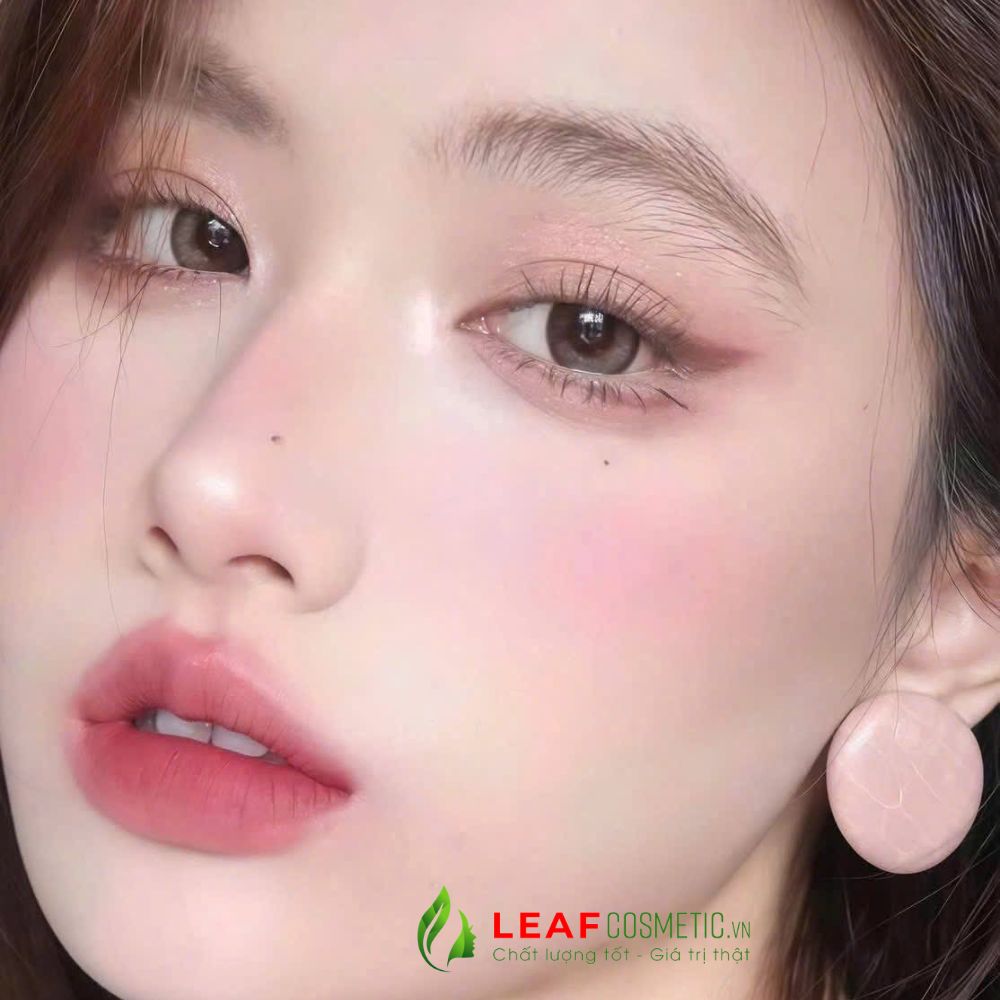 Makeup với Son Nars Powermatte Lip 100 Sweet Disposition