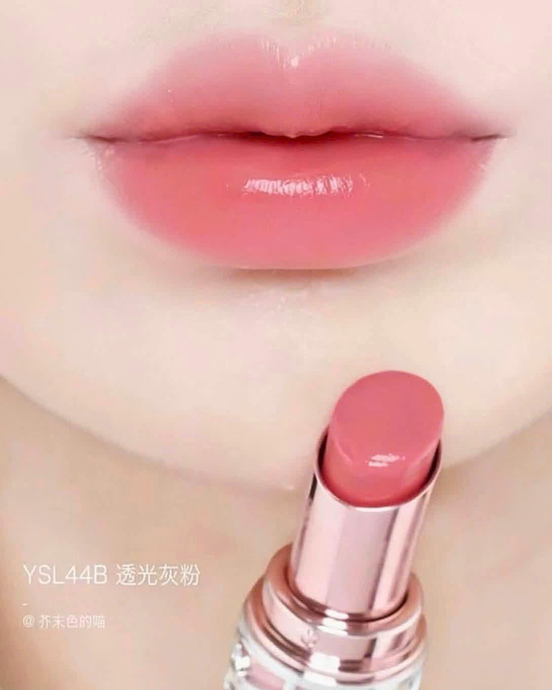 Swatch các màu son dưỡng YSL Loveshine Candy Glow trên môi