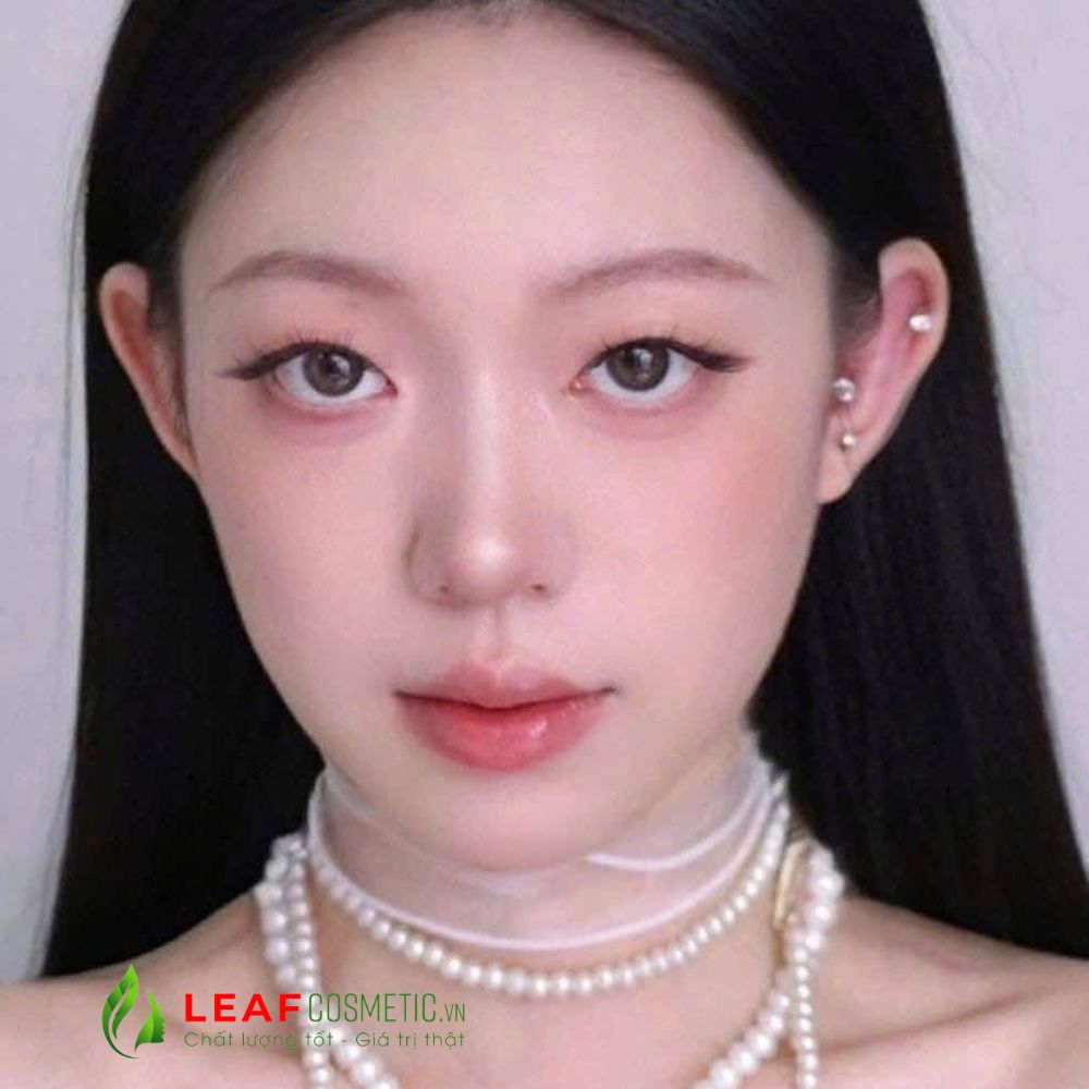 Son Dior 077 Candy hồng kẹo trên môi mẫu trẻ trung