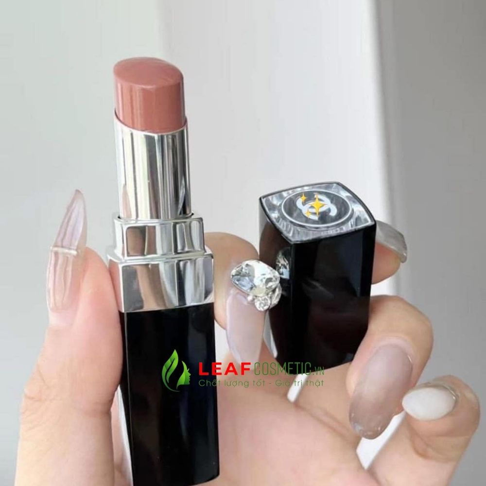 Thỏi son Chanel Rouge Coco Bloom 150 Ease sang trọng