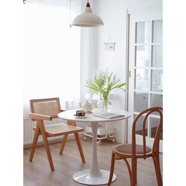 Bàn Coffee Tulip đơn giản - Hàn Quốc