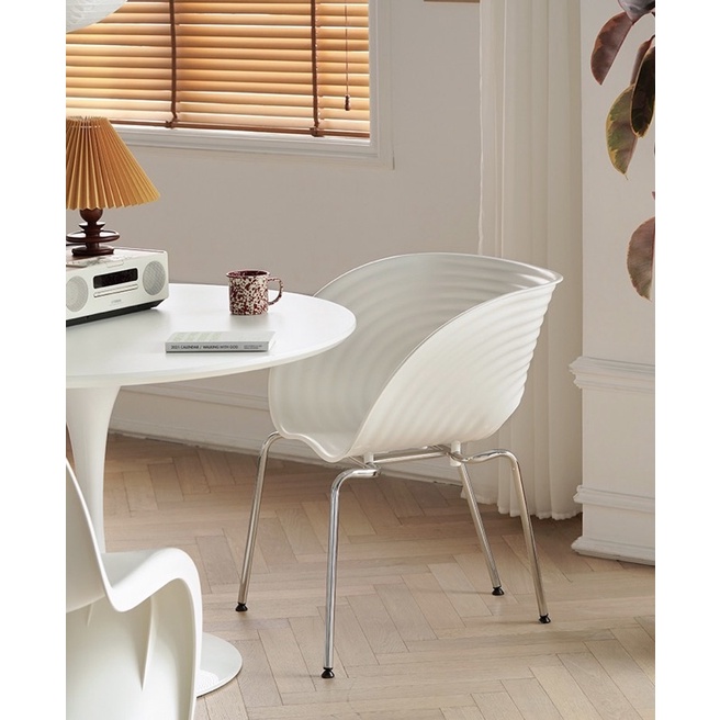 Ghế Tomvac vòm cao cấp, phòng cách hiện đại - Bắc Âu