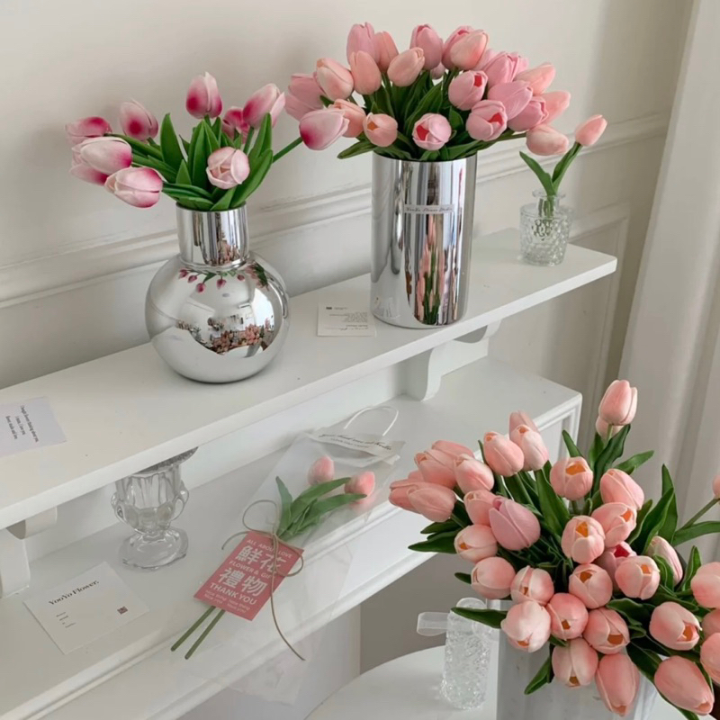 Hoa Tulip trang trí nhiều màu xinh xắn