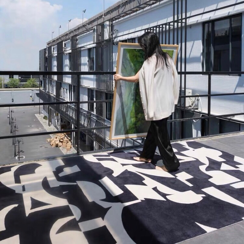 Thảm trải sàn Black Demzo cao cấp / Black Demzo Rug