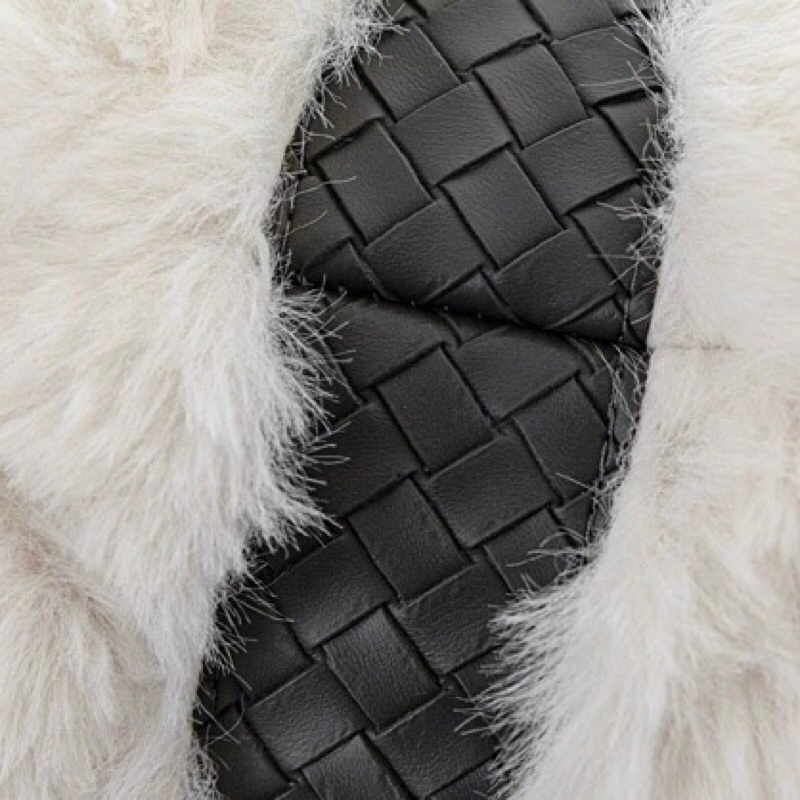 Gối ôm lông Loster cao cấp / Loster Pillow