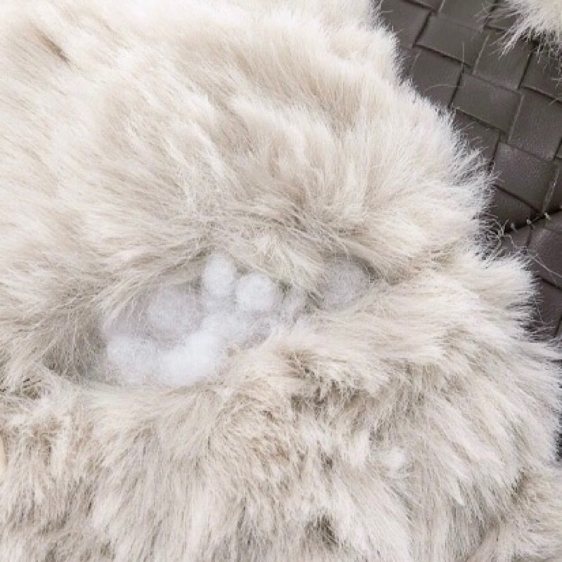 Gối ôm lông Loster cao cấp / Loster Pillow