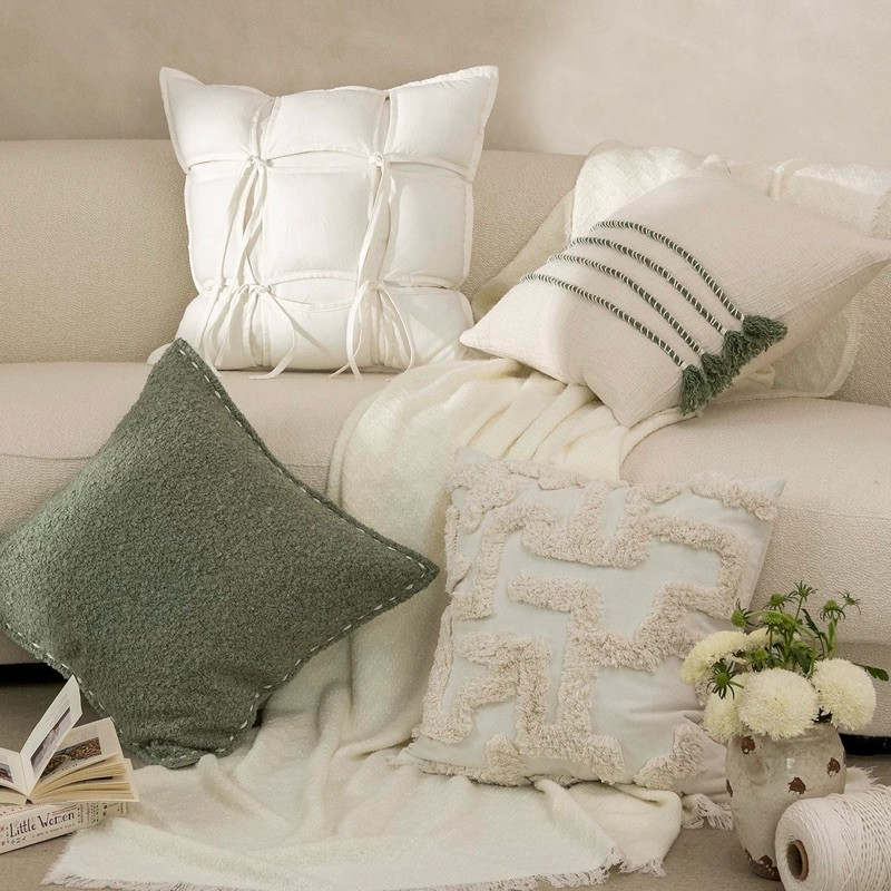 Bộ gối decor Velvet Totem nhập khẩu cao cấp / Velvet Totem Pillow