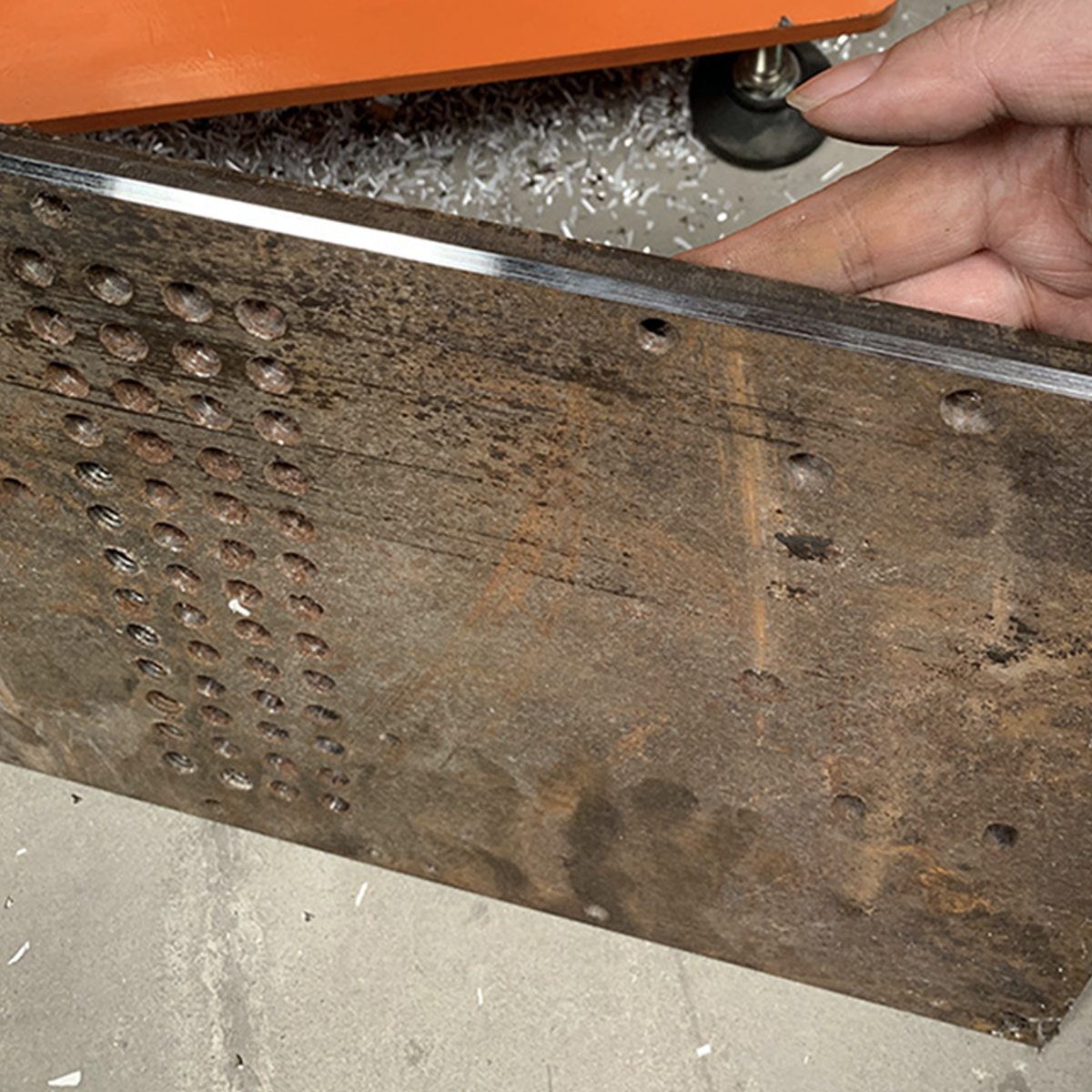 Sản phẩm sau khi sử dụng máy vát mép để bàn CKV-18D 1