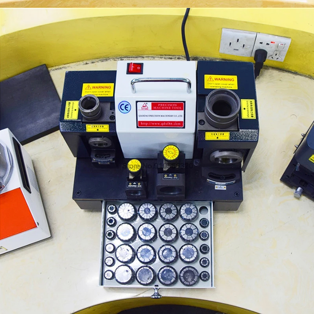 Ngoại quan và ngăn đựng Collet của CKV-430