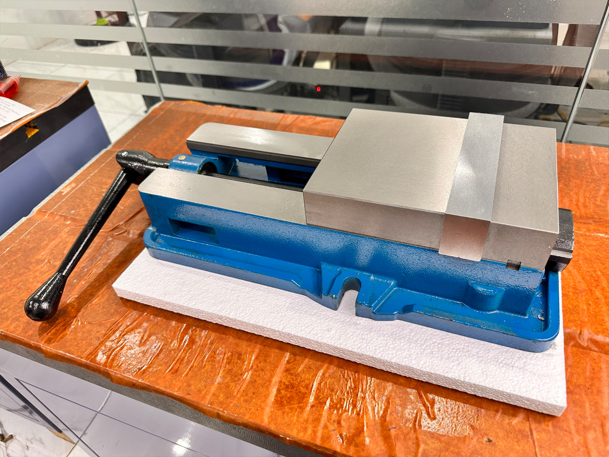 Eto kẹp cơ CKV-QM16N