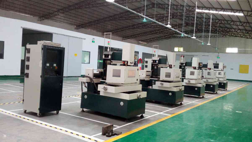 Mua máy cắt dây CNC molypden giá tốt có bảo hành