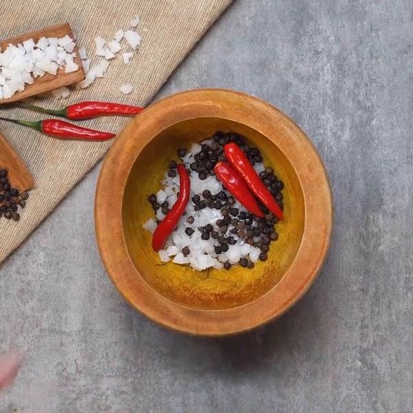 Cách Làm Gà Ủ Muối Thơm Ngon Tại Nhà