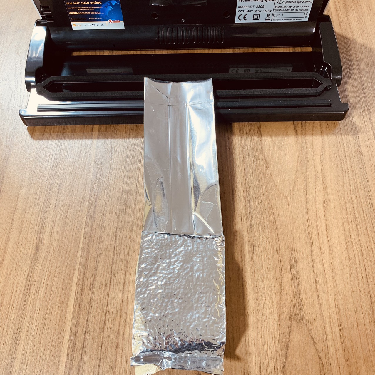 Máy Hút Chân Không Chè, Gạo DZ-320B